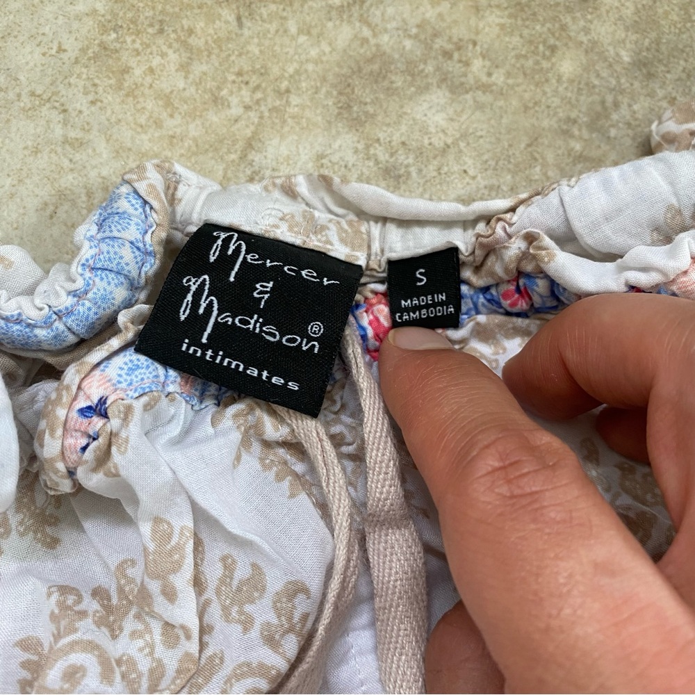 Mercer & Madison Intimates Pants Size Small - Picture 3 of 3